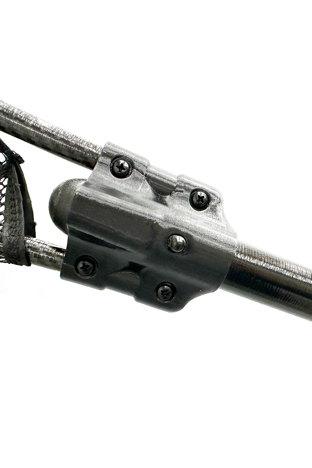 19" Hoop w/ 6'6" Fiberglass Net Handle • Black Glass