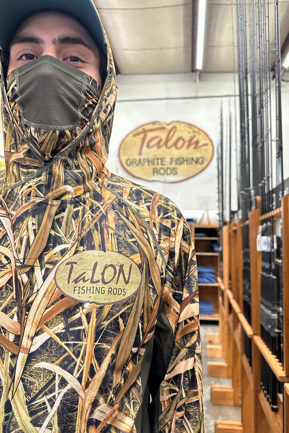 Performance | Old School Talon Sign Logo - Camo